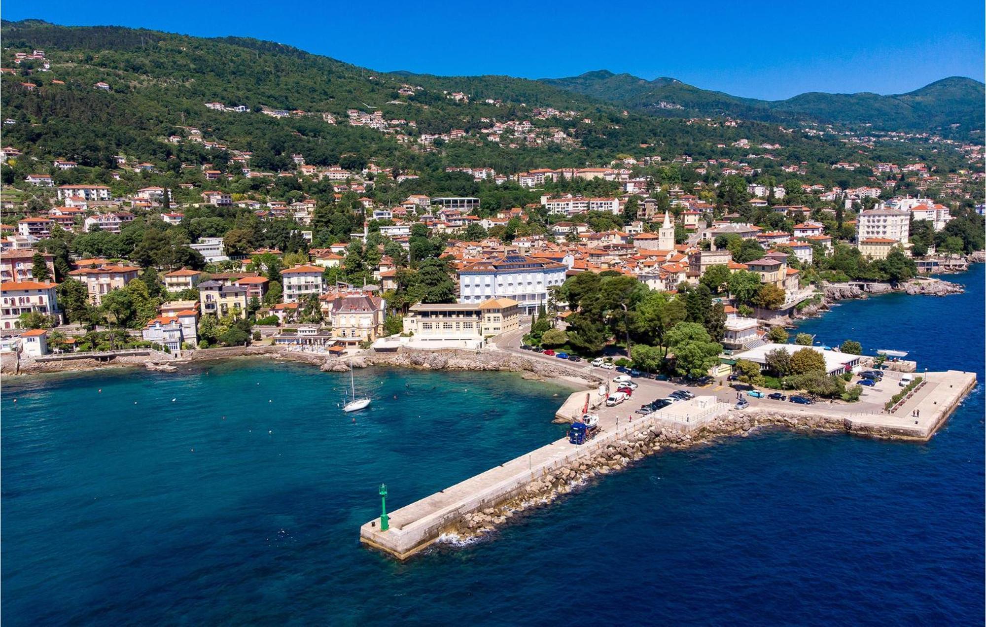 Awesome Apartment In Lovran With House Sea View Kültér fotó