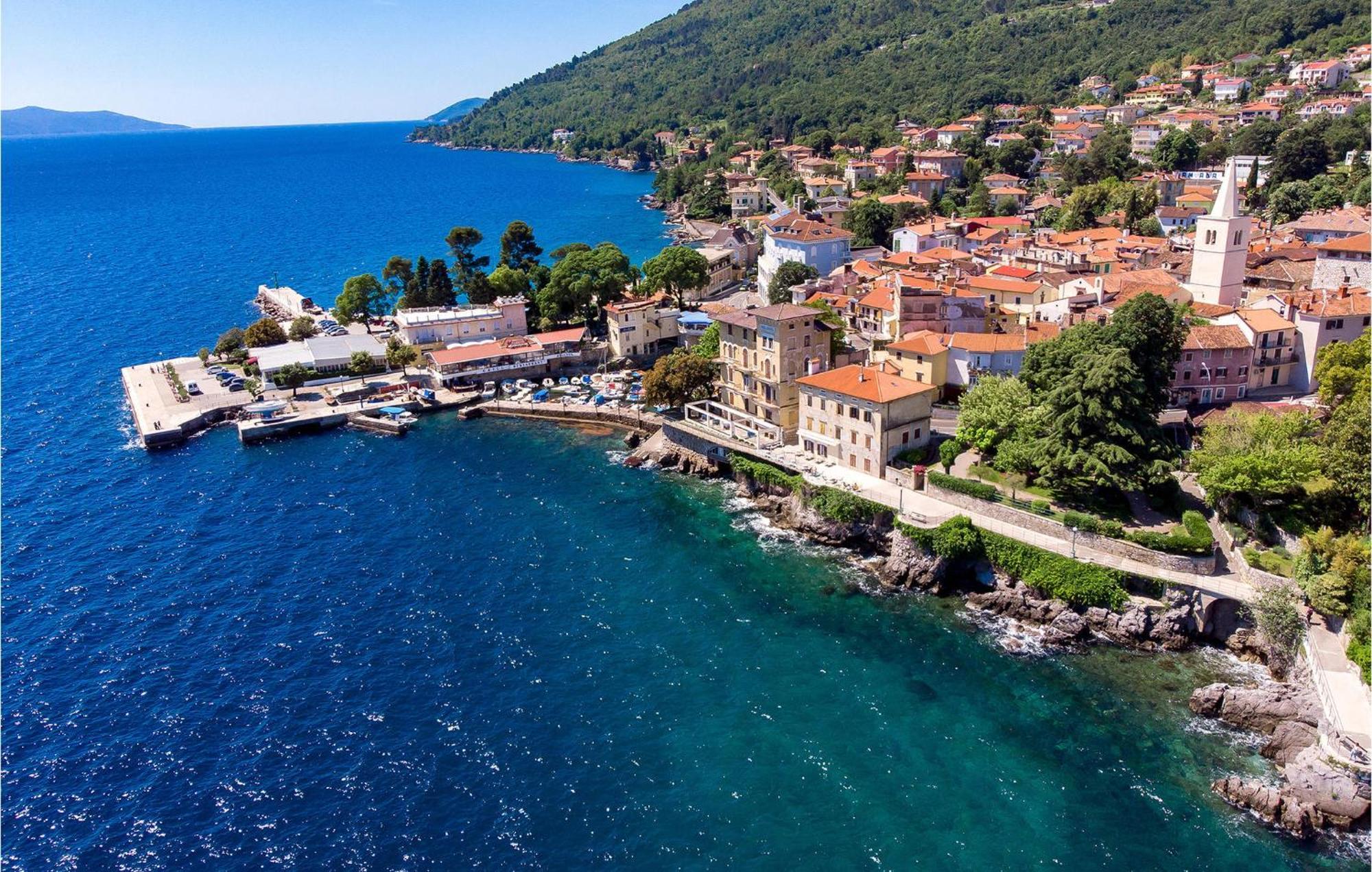 Awesome Apartment In Lovran With House Sea View Kültér fotó